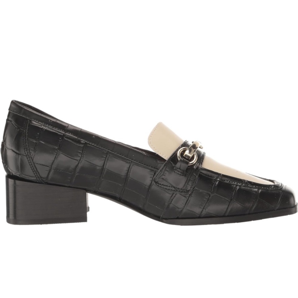 Shoes - Picture 7 of 7